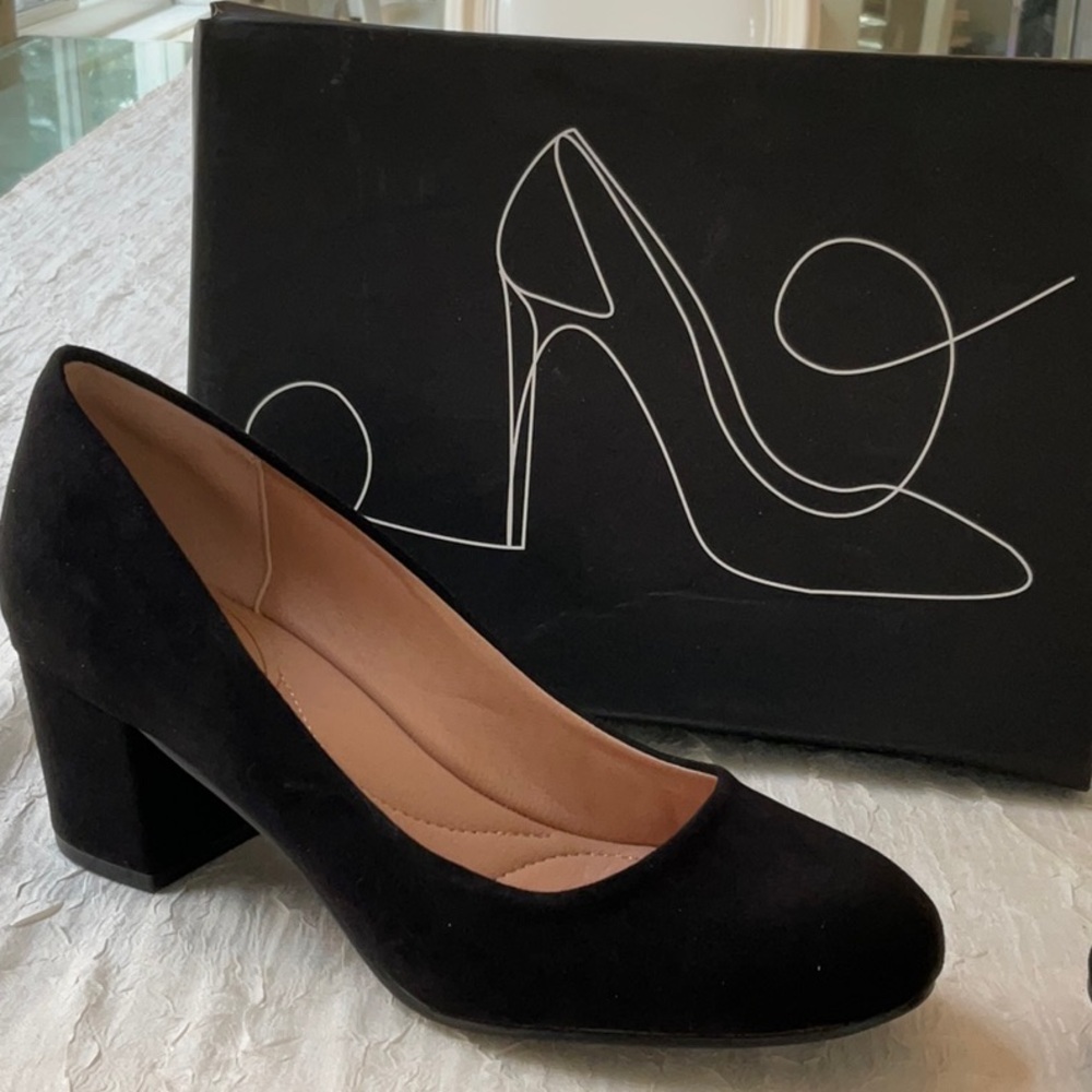 Mysoft Black Suede Shoes, size 7, Brand New